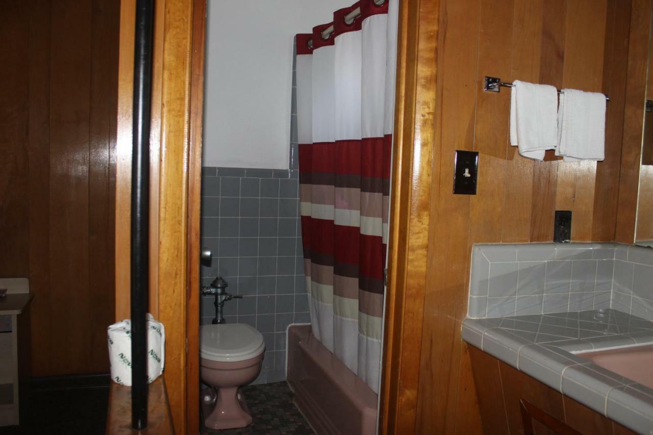 Budget Inn Pulaski Bagian luar foto