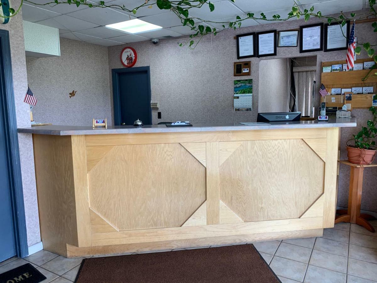 Budget Inn Pulaski Bagian luar foto
